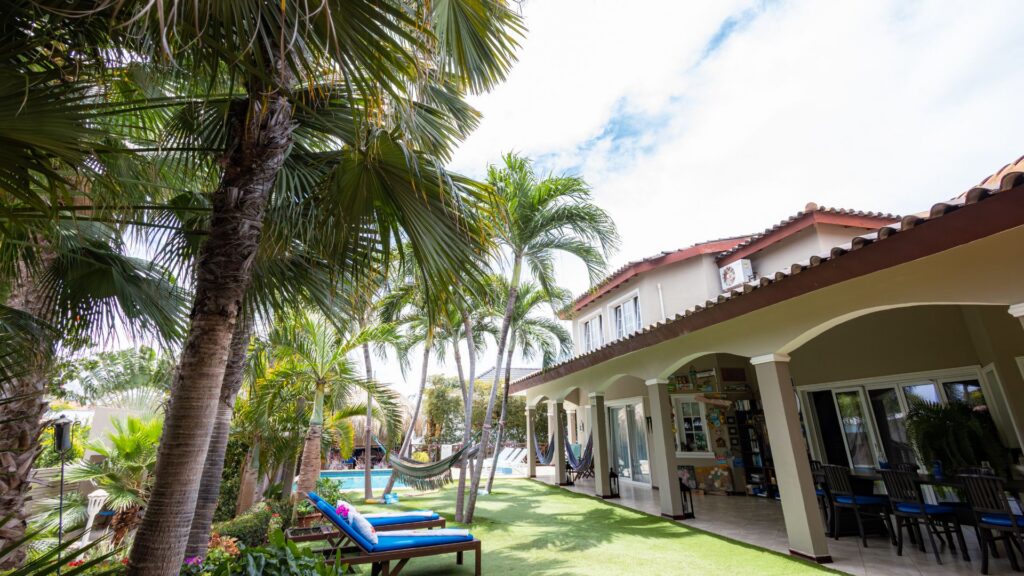 Hibiscus Beach House, Adults Only B&B in Jan Thiel op Curaçao